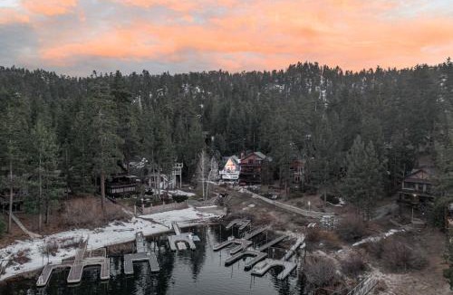 Boulder Bay House | Cove Lakeside Jacuzzi, Central AC, Stunning View