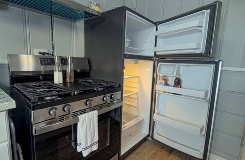 Porterville House | Cozy 1 bedroom 1 bathroom house near hospital