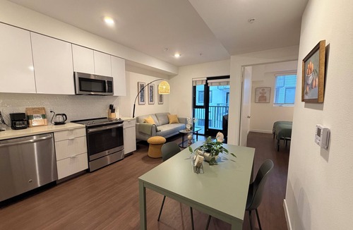 Wilshire Apartment | Cozy 1-bedroom apartment with Gym and Rooftop in pleasant Los Angeles
