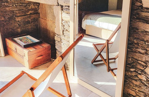 Provesende Other | Cozy 1-bedroom farmhouse in gorgeous Provesende with AC,panoramic pool & jacuzzi