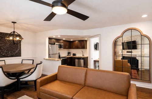 Las Vegas Hotel | Cozy 1-bedroom hotel with AC in charming Las Vegas