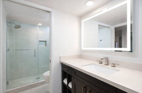 Las Vegas Hotel | Cozy 1-bedroom hotel with AC in charming Las Vegas