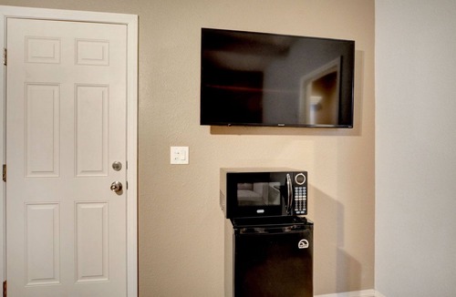 Canyon Gate House | Cozy 1-bedroom house in fantastic Las Vegas with AC, WIFI near Summerlin