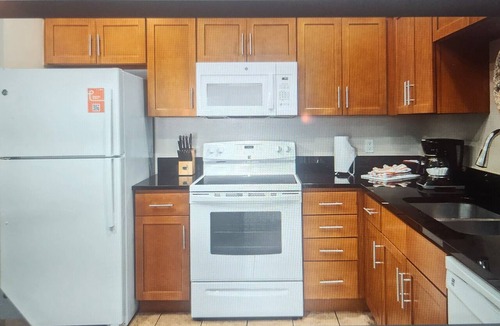 Terra Lago Resort | Cozy 1-bedroom resort in awesome Indio with AC and fitness room