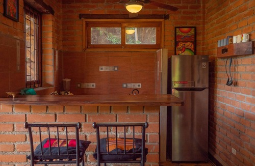 San Juan del Sur Apartment | Cozy 2 bedroom apartment in small community +huge garden and views of the SJ-bay