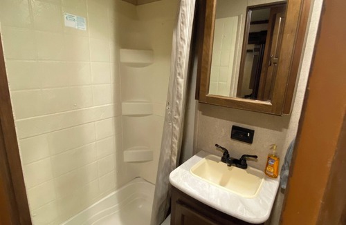 Quartzsite House | Cozy 2-bedroom Travel Trailer in charming Quartzsite, AZ