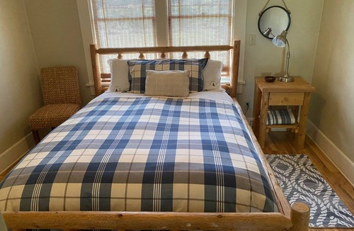 Kelseyville Other | Cozy 3-bedroom farmhouse in Kelseyville Ca. Easy walk to Main St