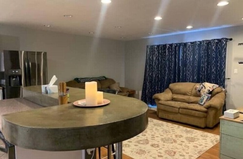 Reno House | Cozy 3bd. 2bth home, Panoramic views, near UNR, DT, FRWY & RENO AIRPORT.