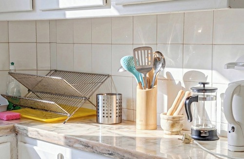 Santo Condestavel Apartment | Cozy 3BR Apartment Campo Ourique Lisbon - Balcony, Sleeps 7, Family Friendly!