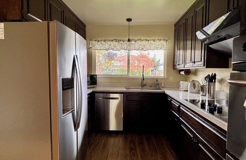Waverly Park House | Cozy 4BR Home in Mountain View