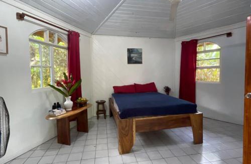 Cahuita Apartment | Cozy cabin by the sea