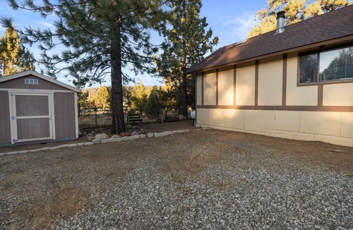 Woodlands Cabin | Cozy Cabin - Quiet Area, Fireplace, Smart TV, Fenced Yard