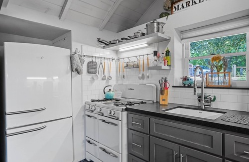 Julian Cabin | Cozy & Charming, remodeled 2-bedroom cabin in Julian. Views to mountains.