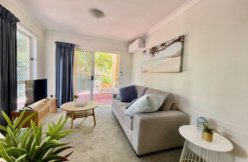 Surfers Paradise Apartment | Cozy & Convenient 1BR Aptm, Steps from Everything!