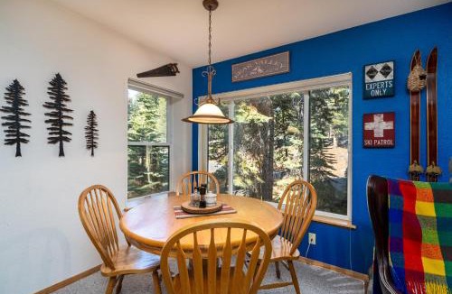 Bear Valley Apartment | Cozy Corner Tamarack Condo 19