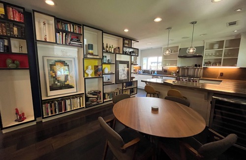 Modesto House | Cozy Craftsman Sanctuary in the best neighborhood in Modesto