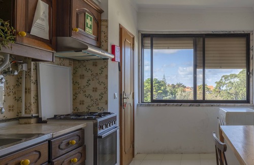 Santa Maria e Sao Miguel Apartment | Cozy Family Room 4 in Central Sintra, Steps from Olga Cadaval Cultural Center