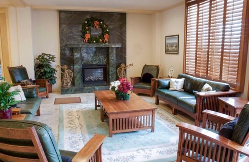 Avila Beach Hotel | Cozy King Room w/Kitchen, & Balcony! Free Parking, Outdoor Pool and Gym Access!
