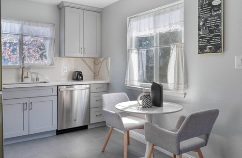 Shoreline West Apartment | Cozy Mountain View 1BR, nr Shops, Groceries & Tech HQs, by Blueground