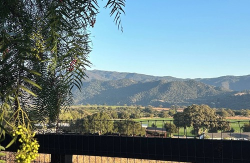 Santa Ynez House | Cozy Mysa Ranch Farm House with magical views