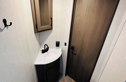 Otay House | Cozy RV in Welcoming San Diego with WiFi, AC