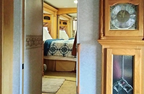 Cathedral City House | COZY RV INSIDE OUTDOOR RESORT PALM SPRINGS