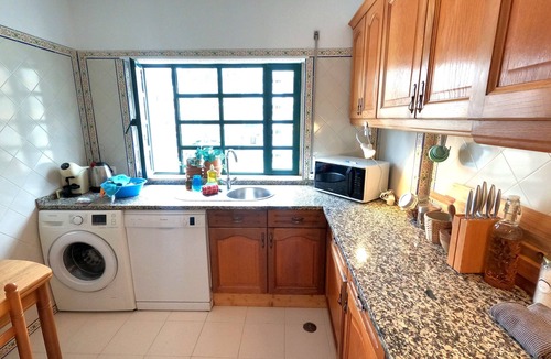 Cacilhas Apartment | Cozy T1 in Cacilhas- Lisbon and beaches in reach