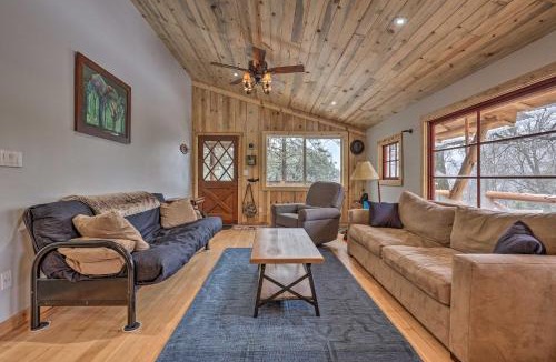 Pinehurst House | Creekside Cabin 8 Mi to Kings Canyon National Park