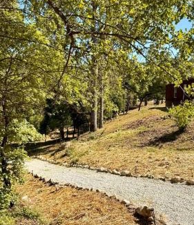 North Fork House | Creekside Quail Landing Near Yosemite & Bass Lake