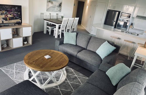 Surfers Paradise Apartment | Crown Towers Private Holiday Apartment- Surfers Paradise