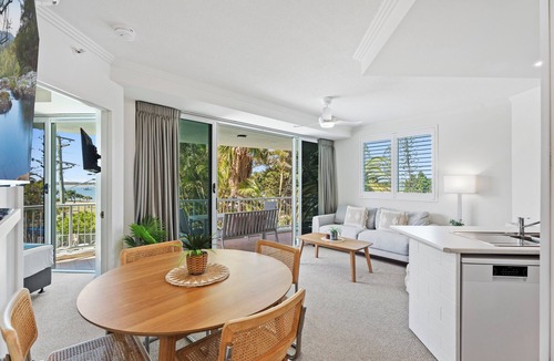 Labrador Apartment | Crystal Bay on the Broadwater