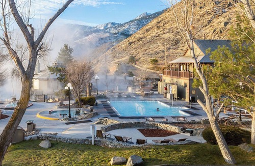 Genoa Condo | David Walley's Resort, 2br suite, Saturday check-in
