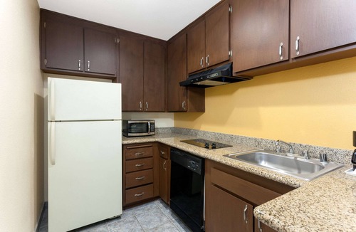 Del Cerro Hotel | Days Inn by Wyndham Mission Valley/SDSU