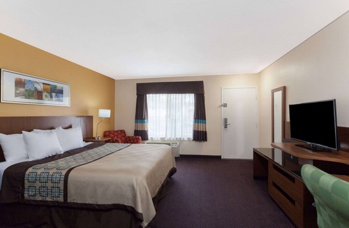 Del Cerro Hotel | Days Inn by Wyndham Mission Valley/SDSU
