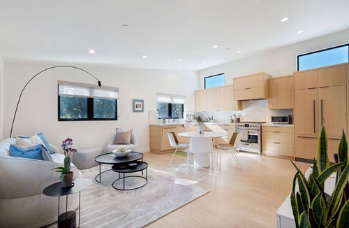 The Willows Apartment | Dazzling Modern Home Close to Downtown Palo Alto & Stanford