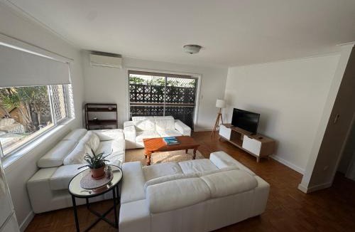 Mermaid Beach Apartment | Del Rene