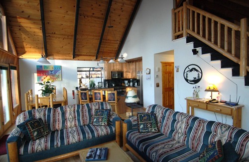 South Lake Tahoe Ski Chalet | Delightful 3-bedroom Home on the Meadow chalet in South Lake Tahoe welcomes you