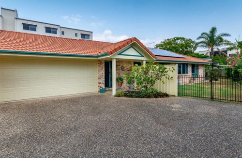 Bongaree House | Delightful Duplex on Rose