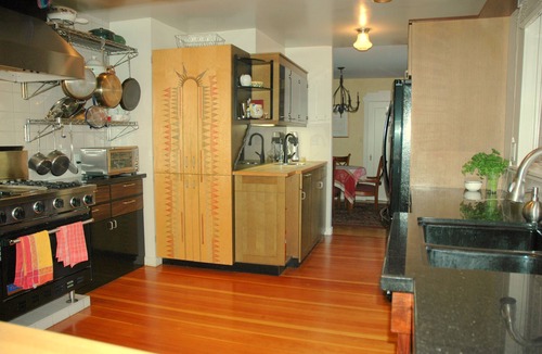 Allied Arts House | Delightful Furnished 2,600sf Home Near Stanford