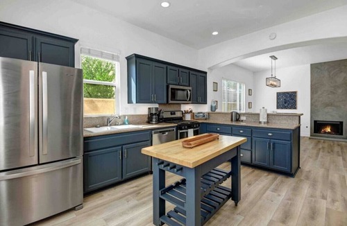 Indio House | Deluxe Desert Retrea · Deluxe Desert Retreat! Pool/Spa/Fire Pit!