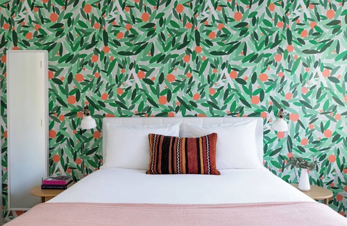 Tahquitz River Estates Hotel | Deluxe Queen Studio, Boutique Stay + Pool | Wesley