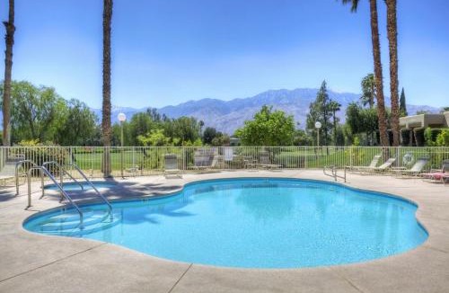 Palm Springs Villa | Desert Princess Paradise