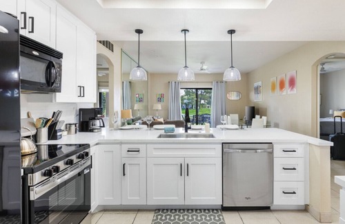 Palm Springs Villa | Desert Princess 3BR Pond Mountain View Resort Amenities Near Palm Springs