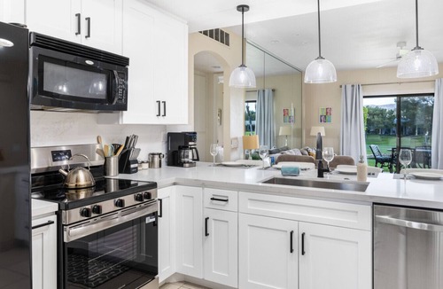 Palm Springs Villa | Desert Princess 3BR Pond Mountain View Resort Amenities Near Palm Springs