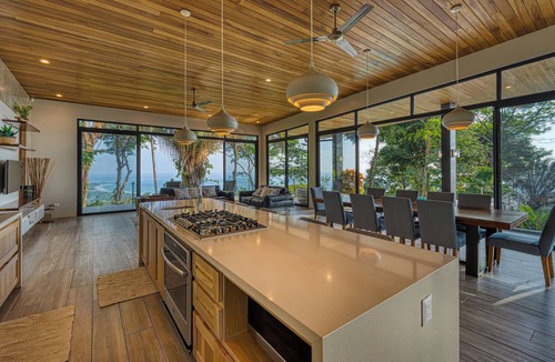 Dominical House | Design Oceanview Jungle COSARA Villa - Security - concierge service
