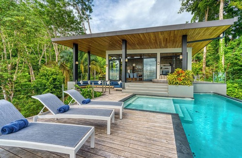 Dominical House | Design Oceanview Jungle COSARA Villa - Security - concierge service