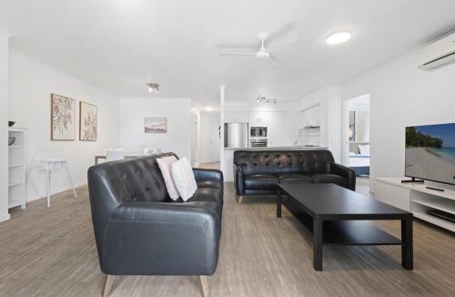 Mermaid Beach Apartment | Diamond Beach 129