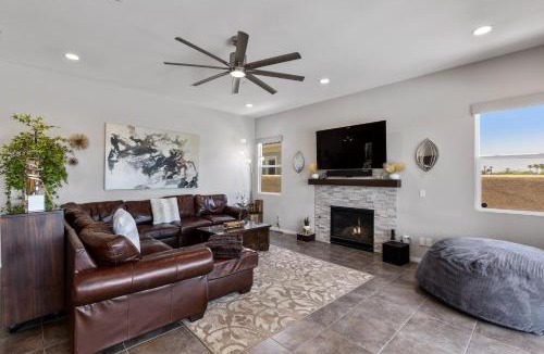 Palm Springs House | Diamond Palms at Desert Princess Resort