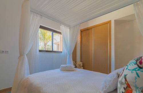 Sao Bartolomeu de Messines Villa | Discounted Modern 4 bedroom villa with private pool in S. B Messines