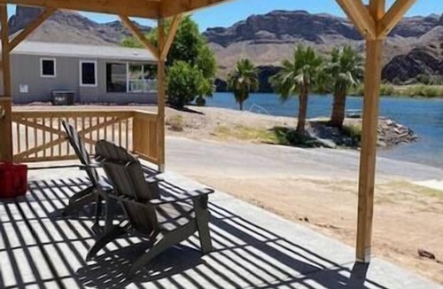 Parker Dam House | Dock Holiday! Waterfront cottage with boat ramp!